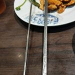 韓國筷子「扁扁的」好難夾　背後其實藏小秘密：聰明地解決了問題